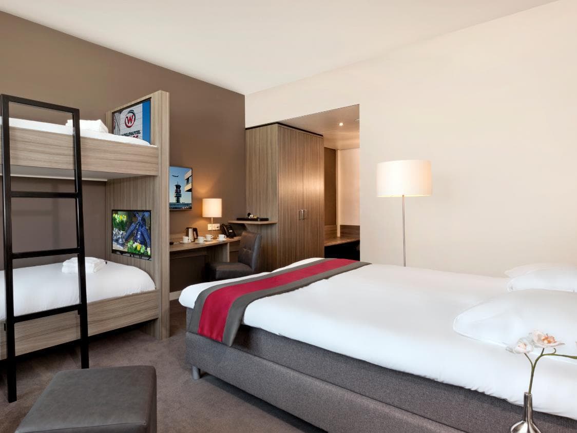 Wings Hotel photo 2