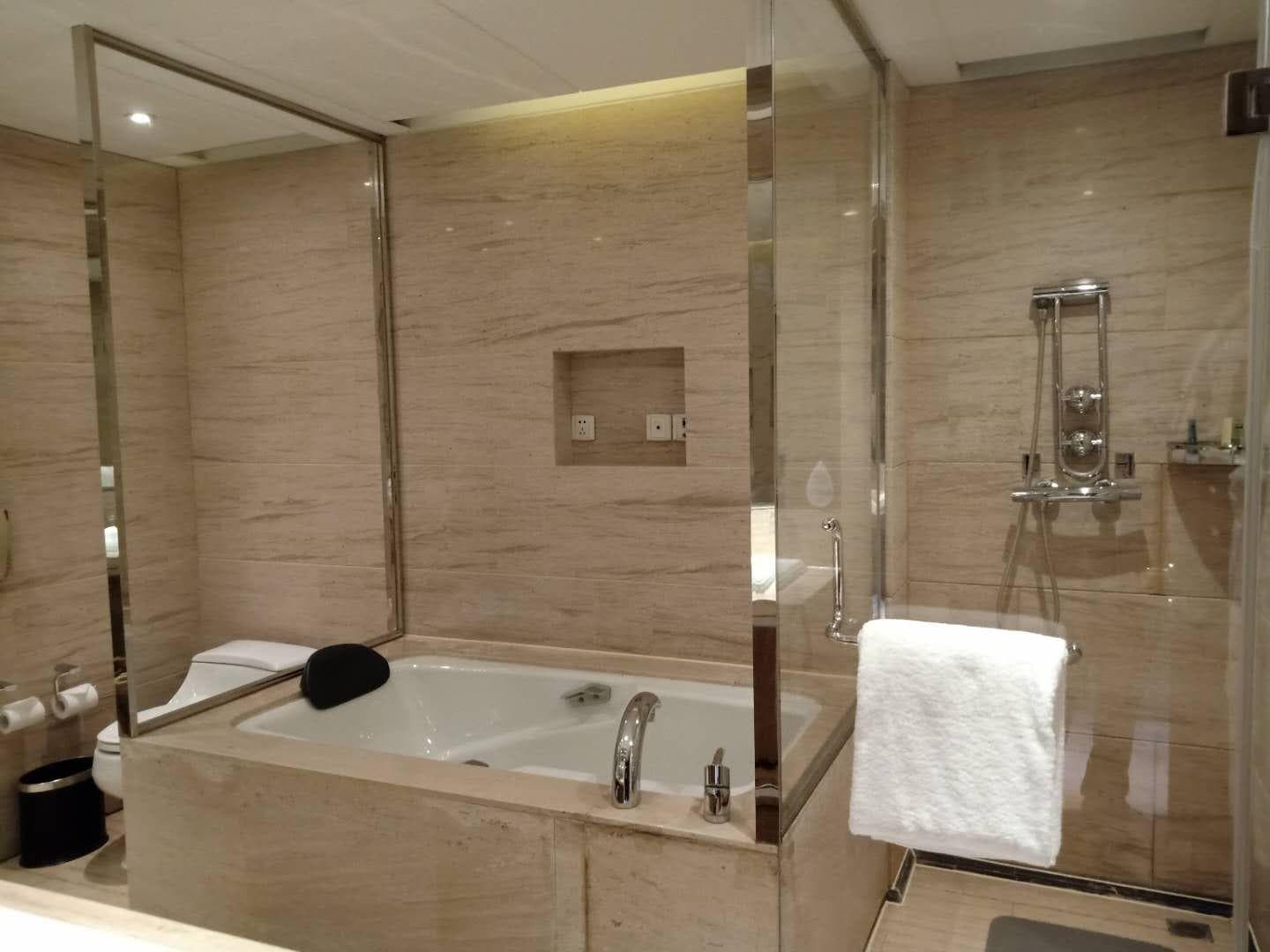 Marco Polo Parkside Hotel photo 2