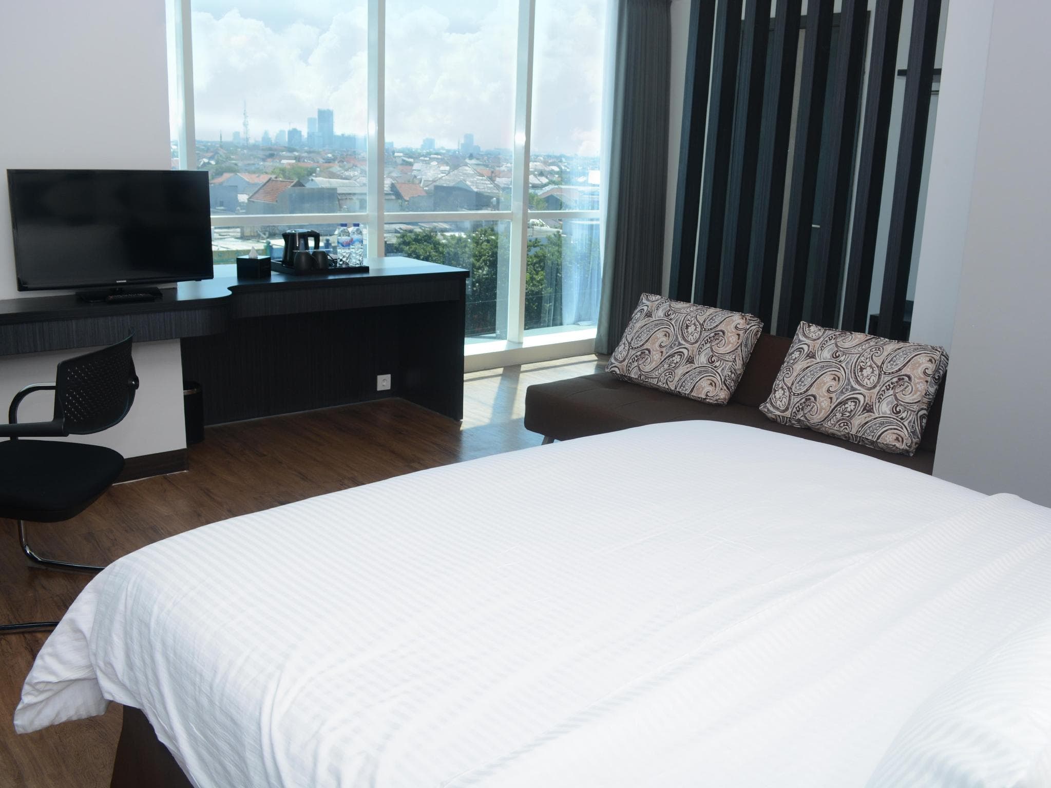 Luminor Hotel Jemursari by WH photo 4