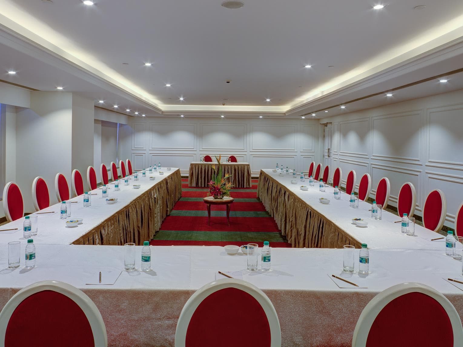 Saura Hotel, Agra- A Club Mahindra Associate photo 5