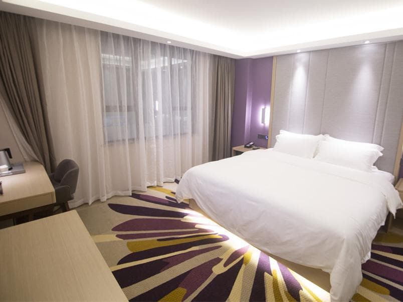 Lavande Hotel·Heyuan Bavaria photo 2