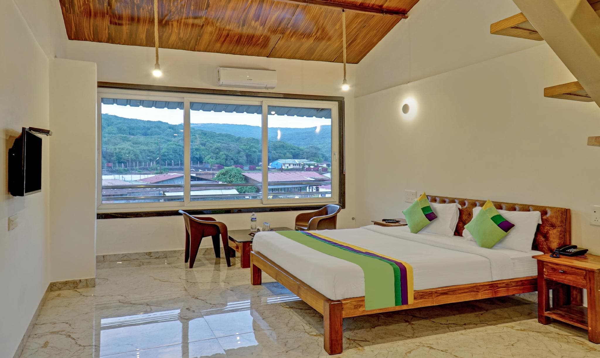 Hotel Lake Paradise photo 2
