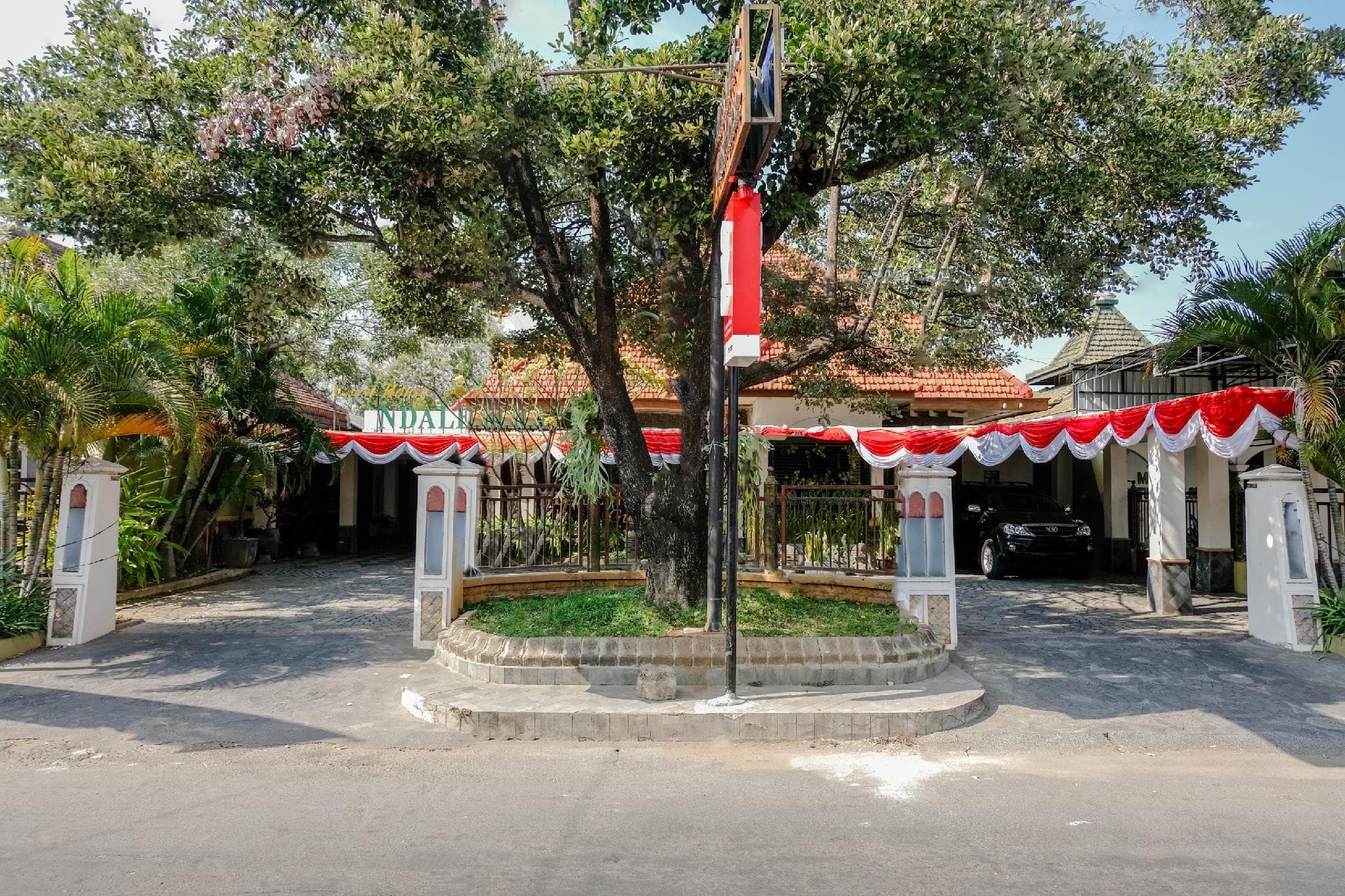 OYO 1190 Ndalem Katong Guest House photo 4