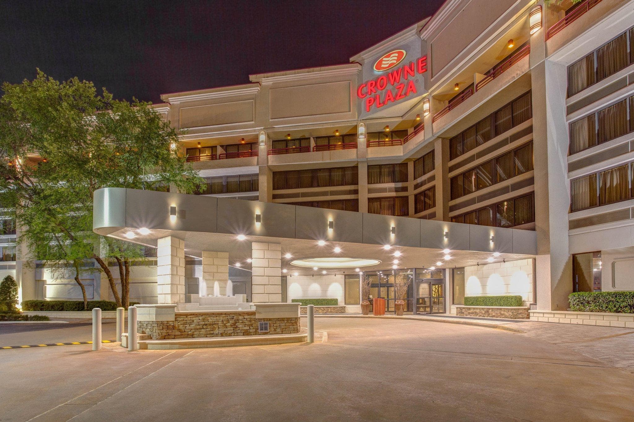 Crowne Plaza Executive Center Baton Rouge By IHG