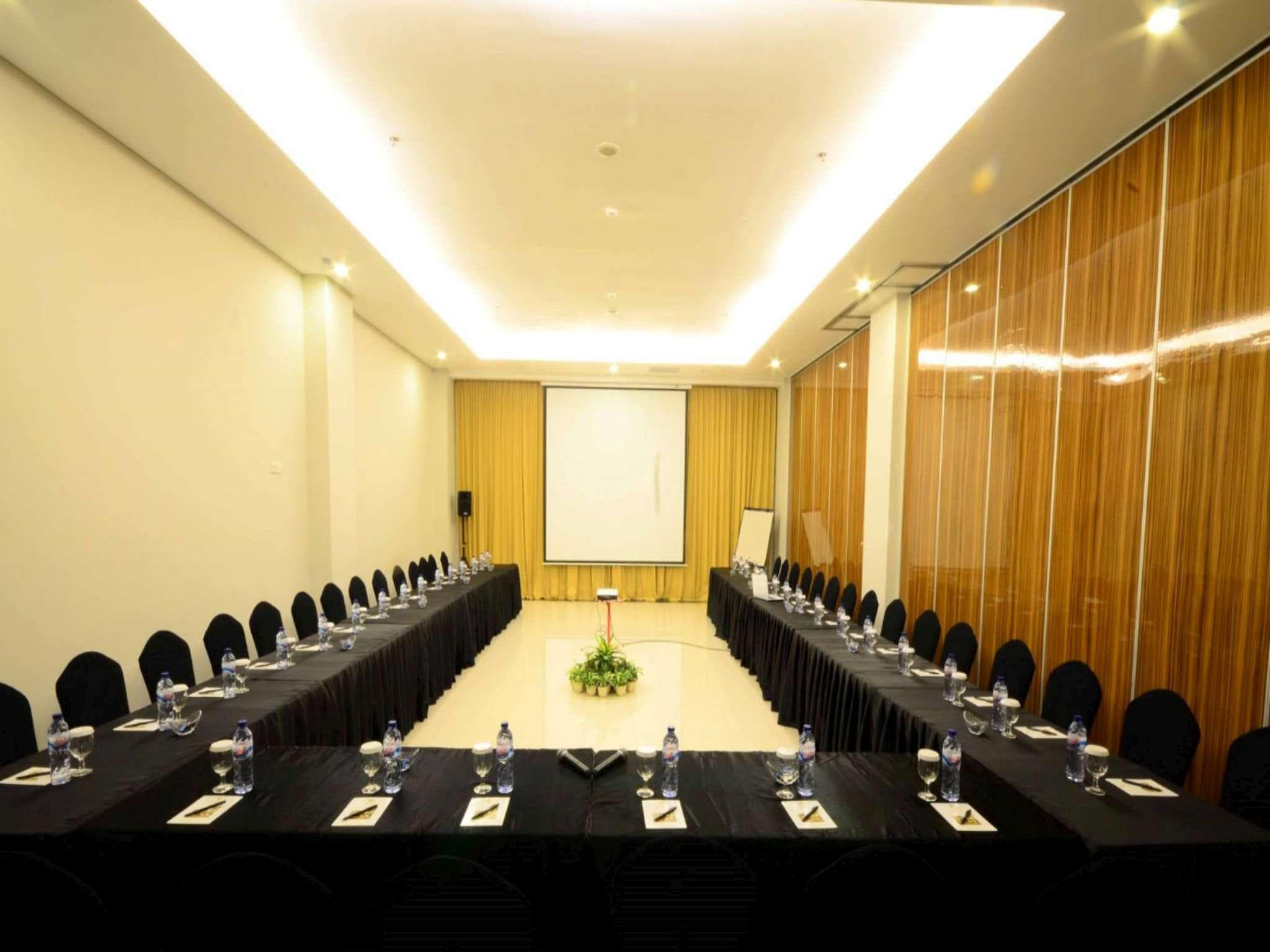 The Sahira Hotel photo 3