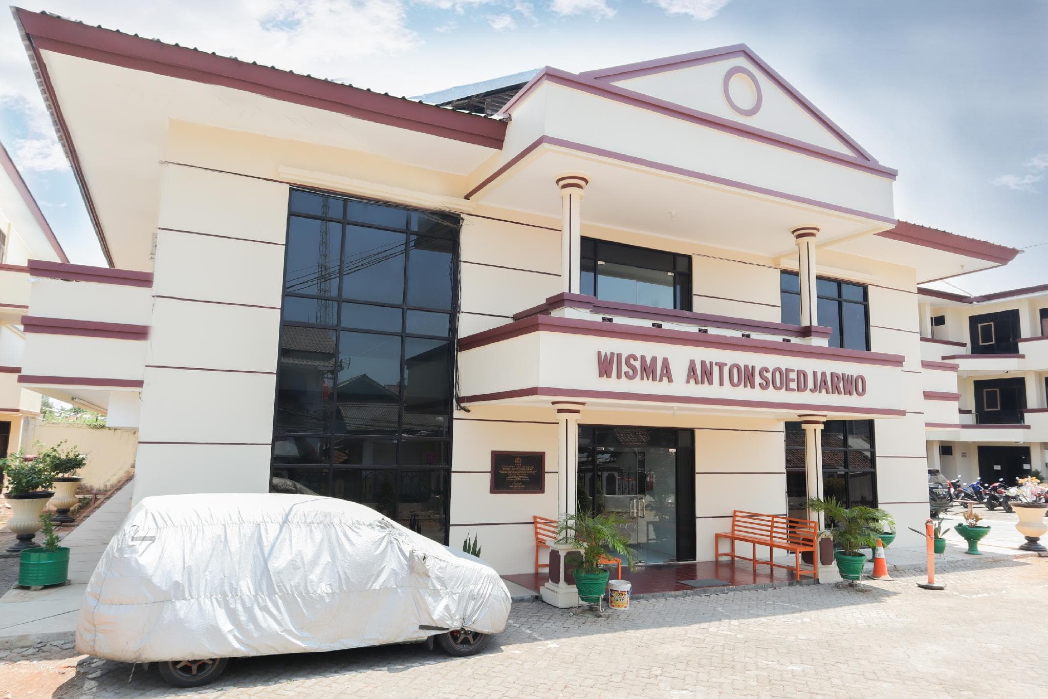 OYO 1219 Wisma Anton Soedjarwo photo 3