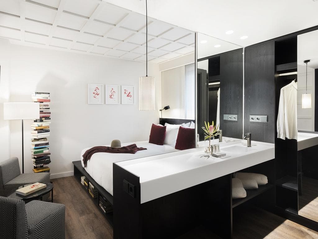 Yurbban Ramblas Boutique Hotel photo 4