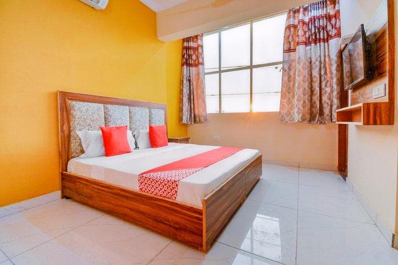 OYO 60851 Hotel SK Grand