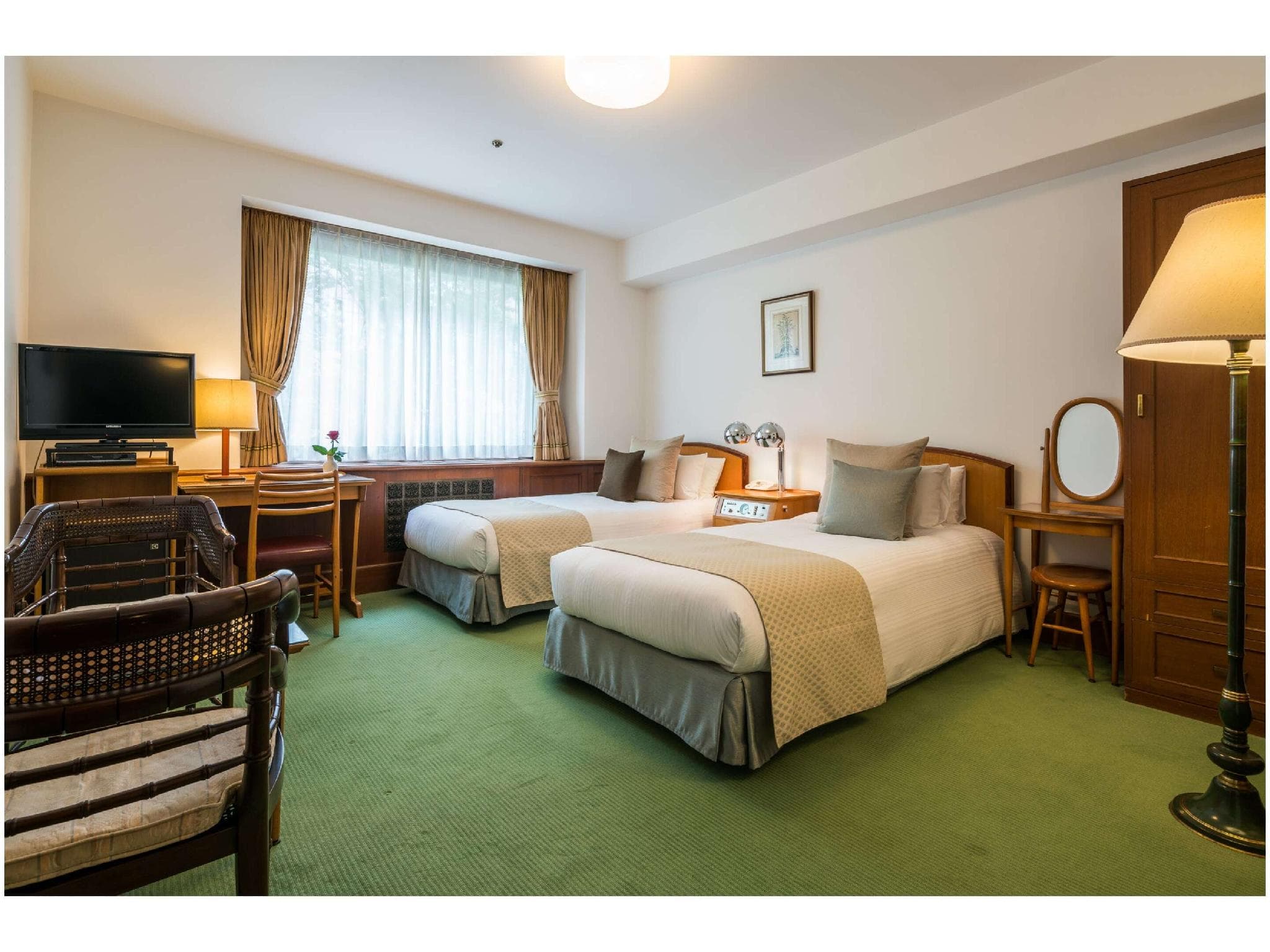 Hilltop Hotel photo 2