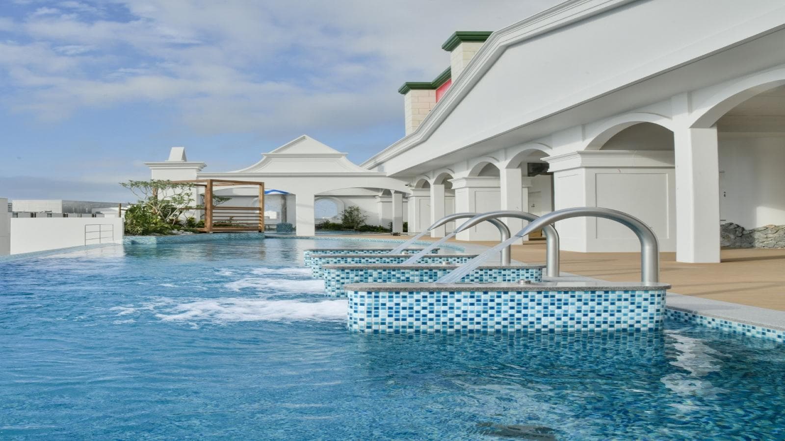 Lequ Okinawa Chatan Spa & Resort photo 4
