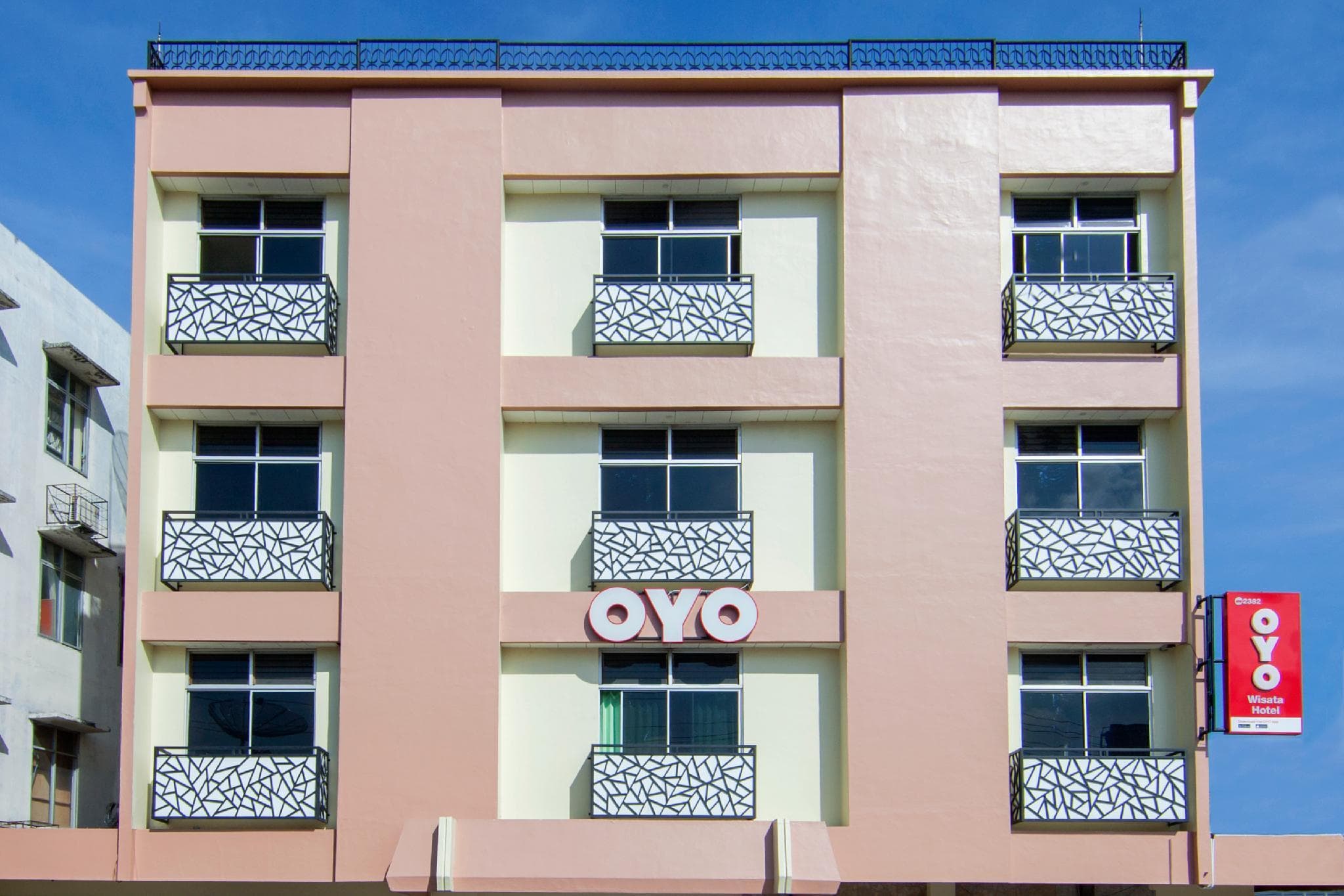 OYO 2382 Wisata Hotel photo 4