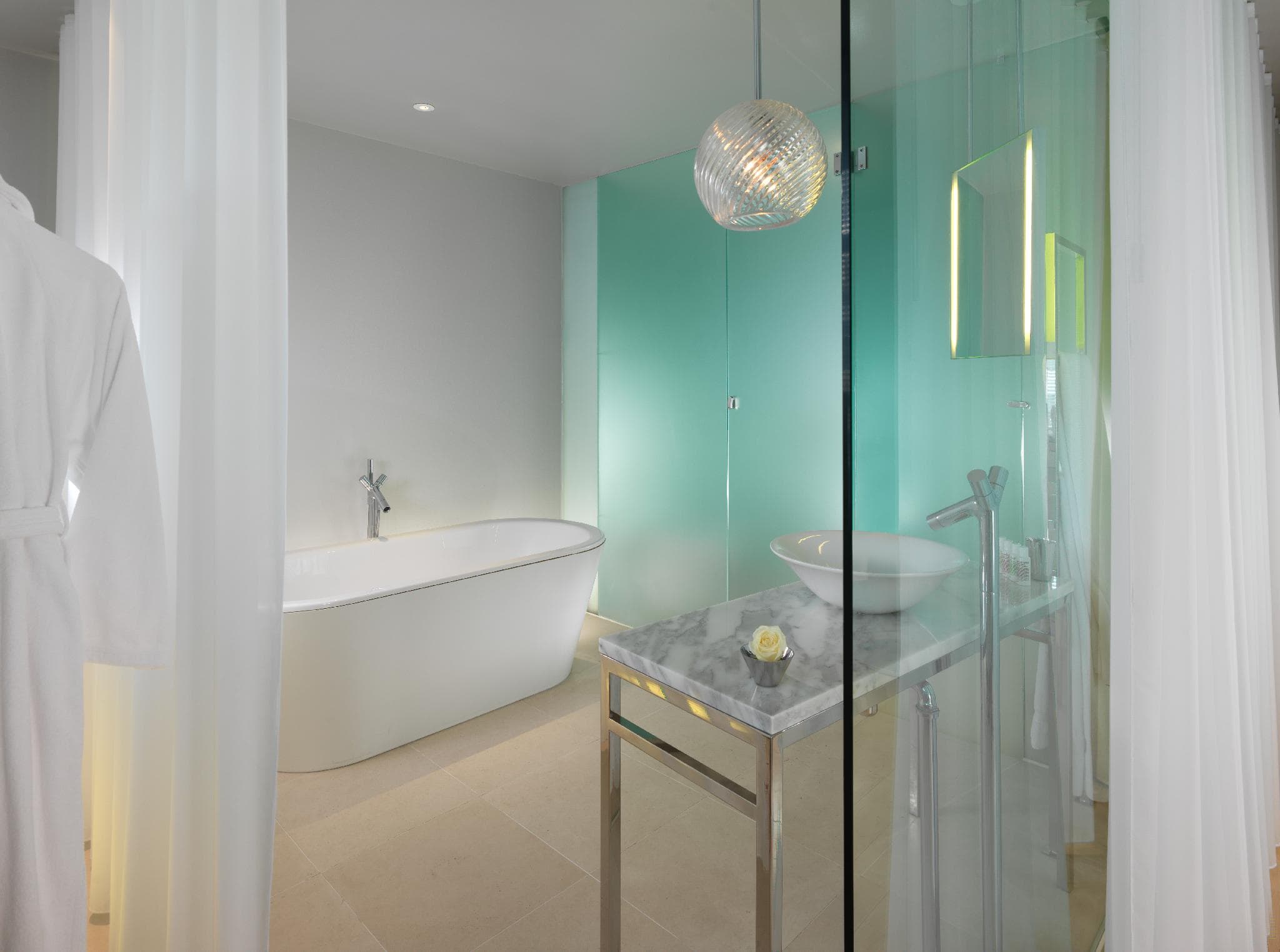 Sanderson London photo 2