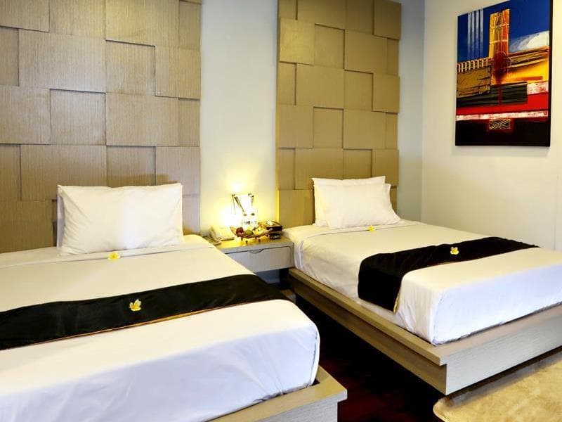 The Cave Hotel photo 2