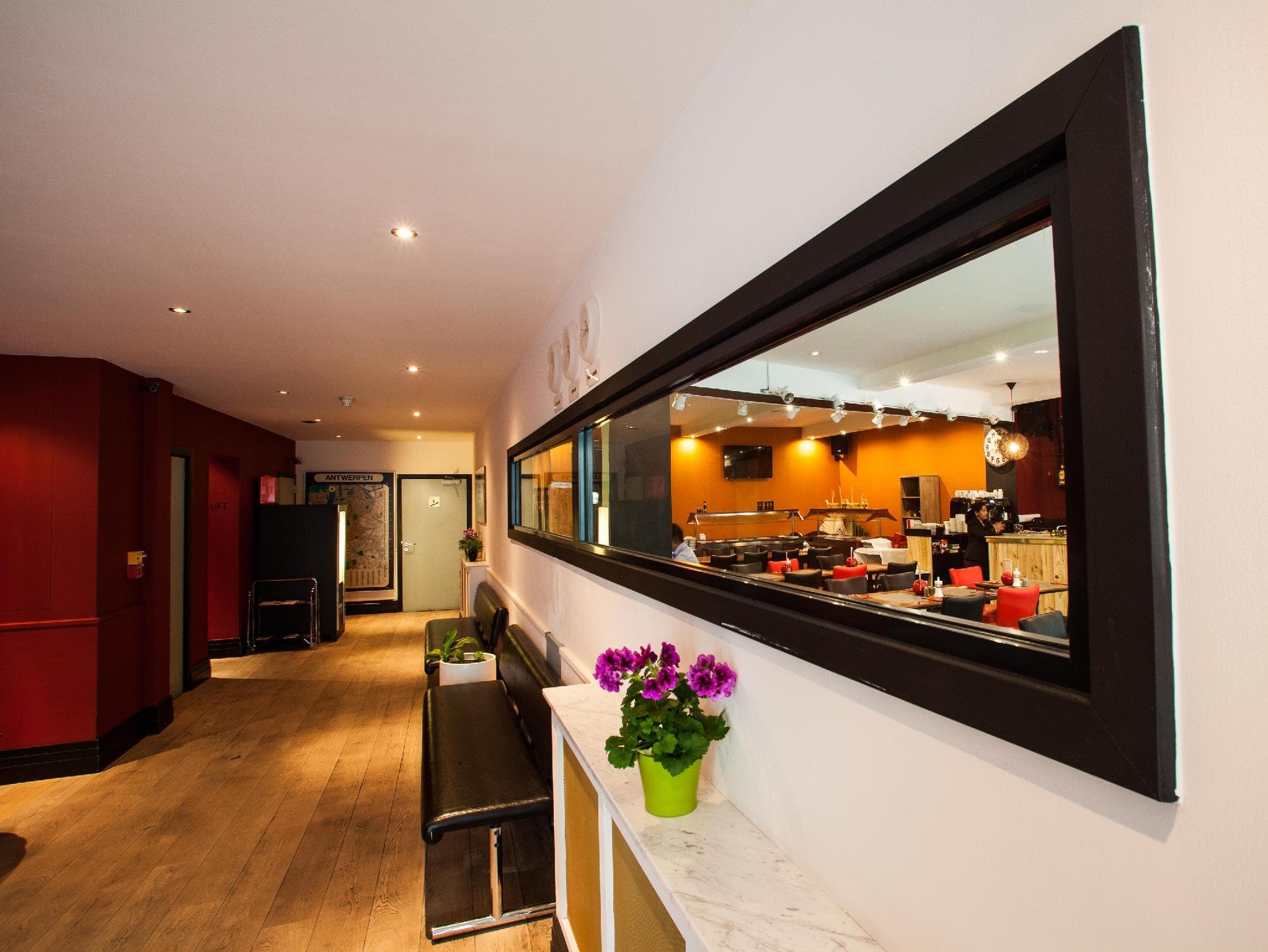 Hotel National photo 4