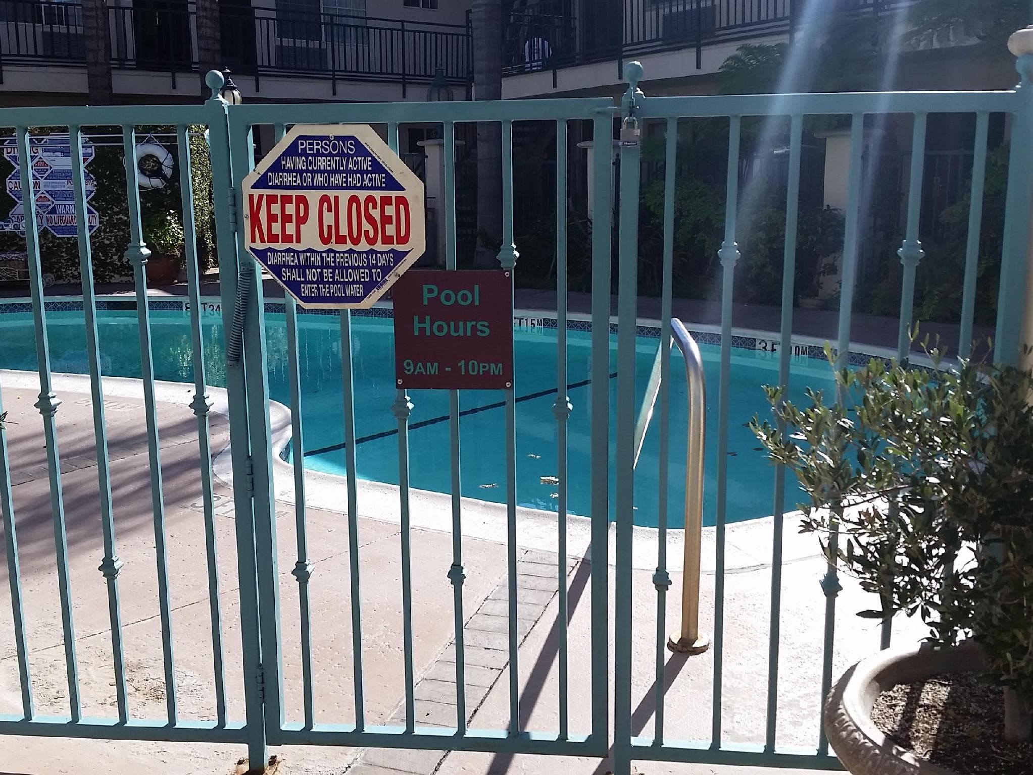 Tarzana Inn photo 5