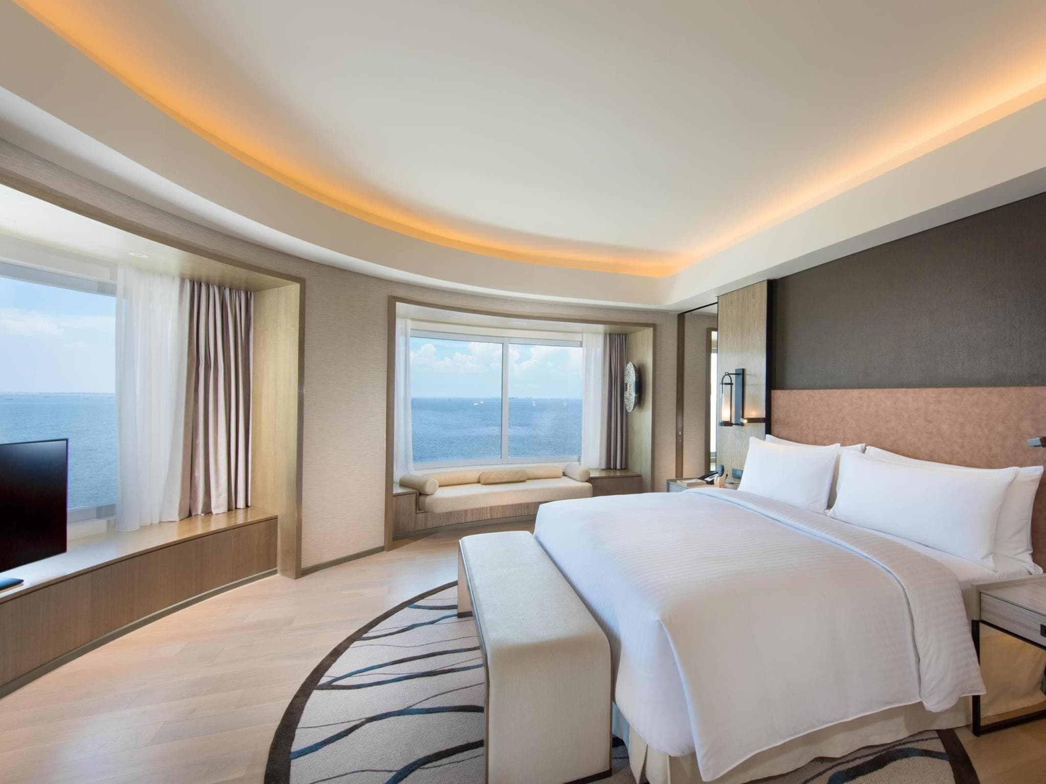 Conrad Manila photo 5