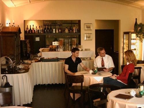 Hotel Am Schloss Biebrich photo 2