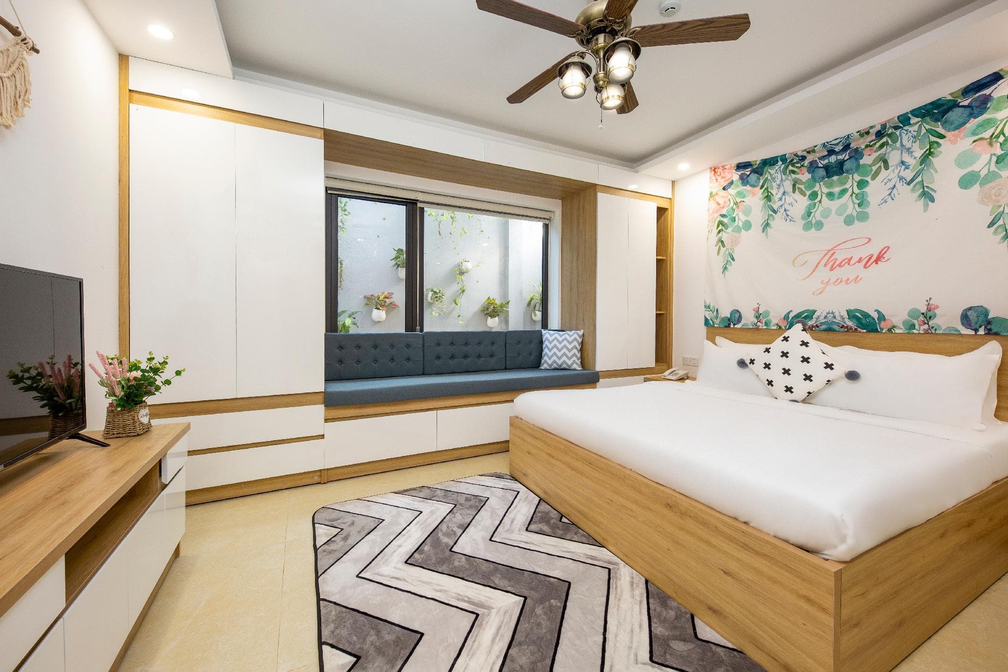 Arrive Hotel And Suite photo 2