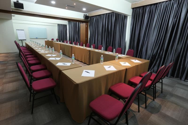 SEM9 Senai – Formerly Known as Perth Hotel photo 3