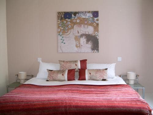 The Royal Hotel and Bar photo 3