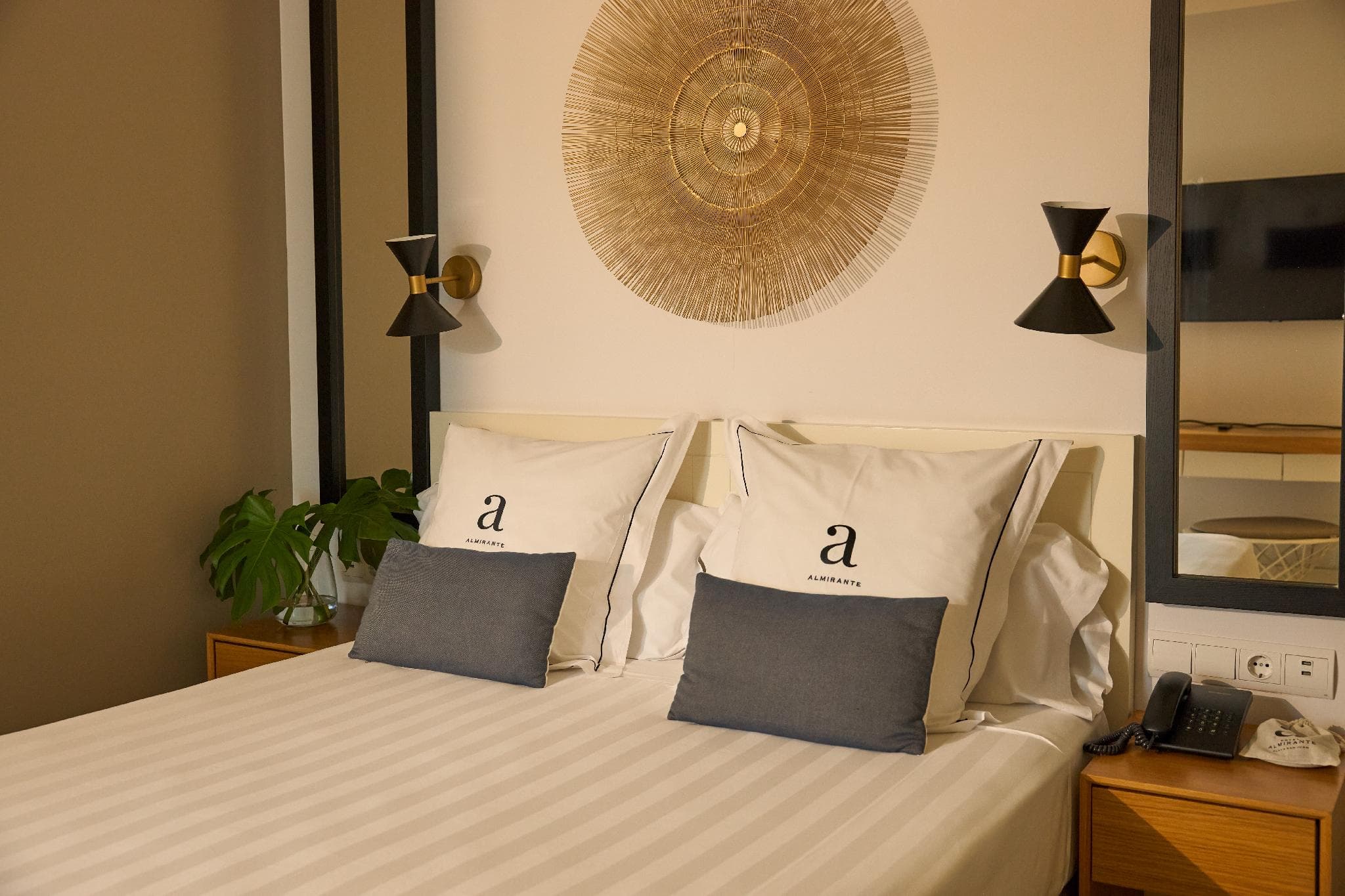Hotel Almirante photo 2