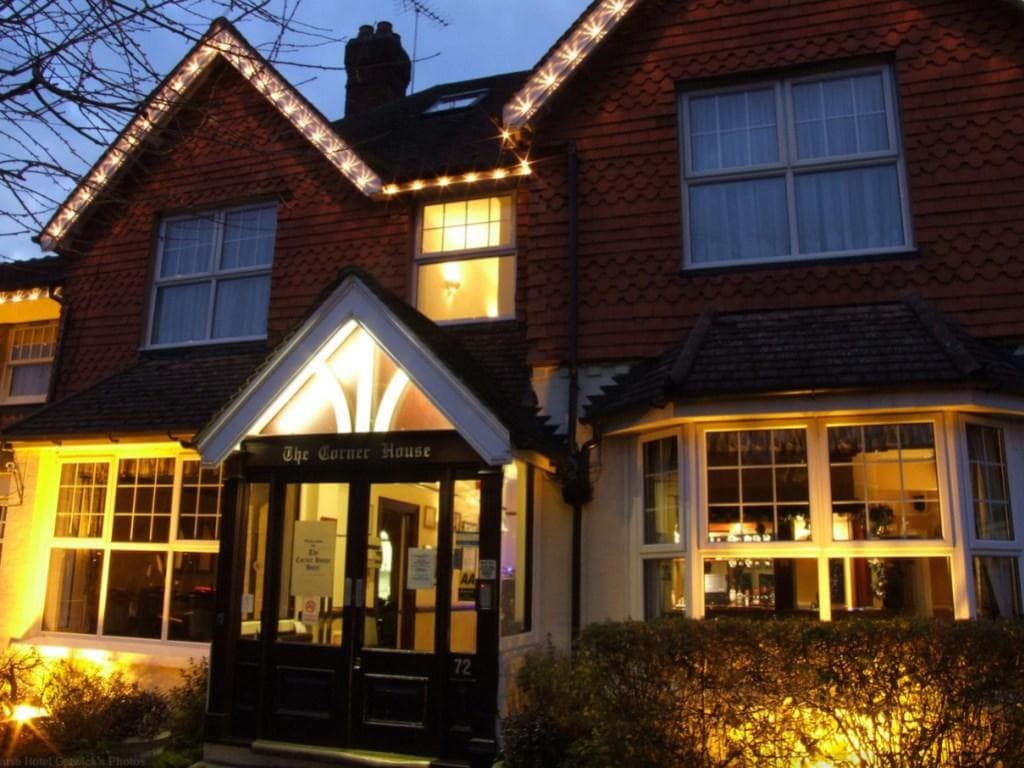 Corner House Gatwick photo 3