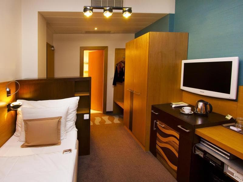 Danubia Gate Hotel photo 2