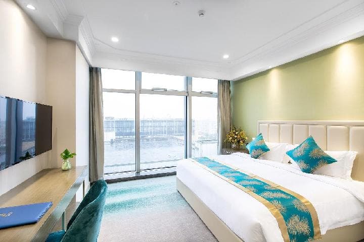 Lily's Hotel photo 2