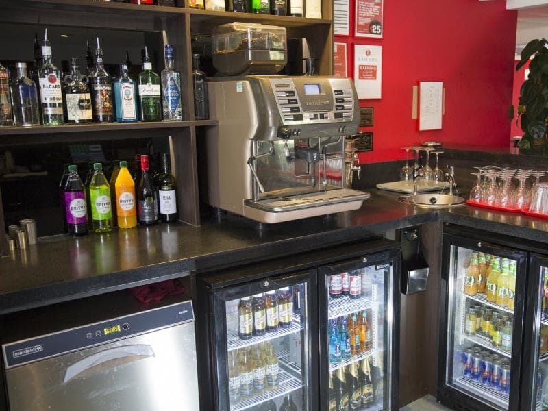 Ramada by Wyndham Cambridge photo 5