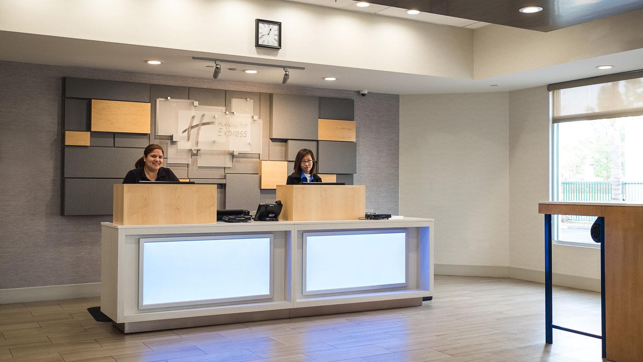 Holiday Inn Express Fullerton By IHG