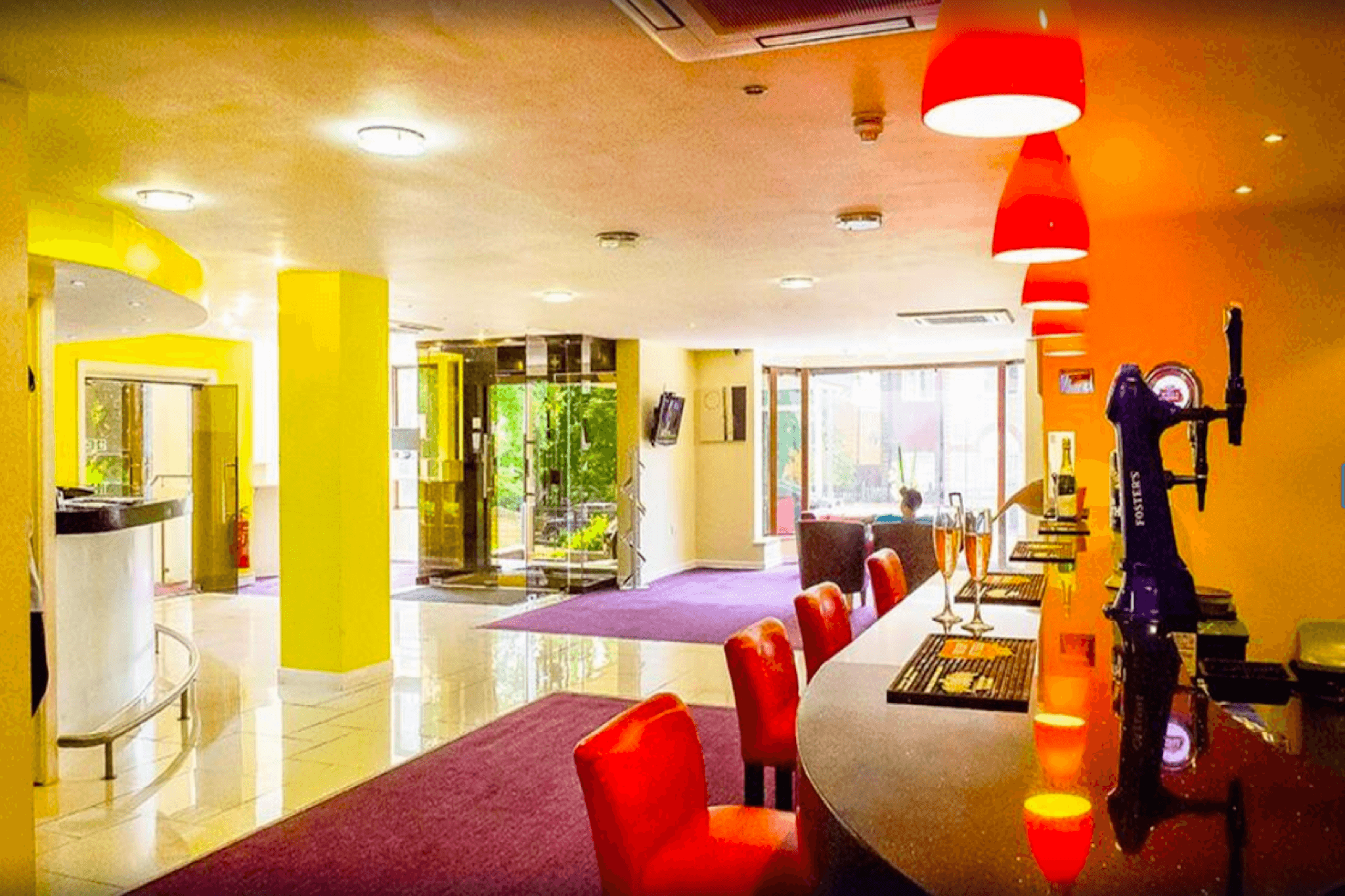 The Luton Hotel photo 4