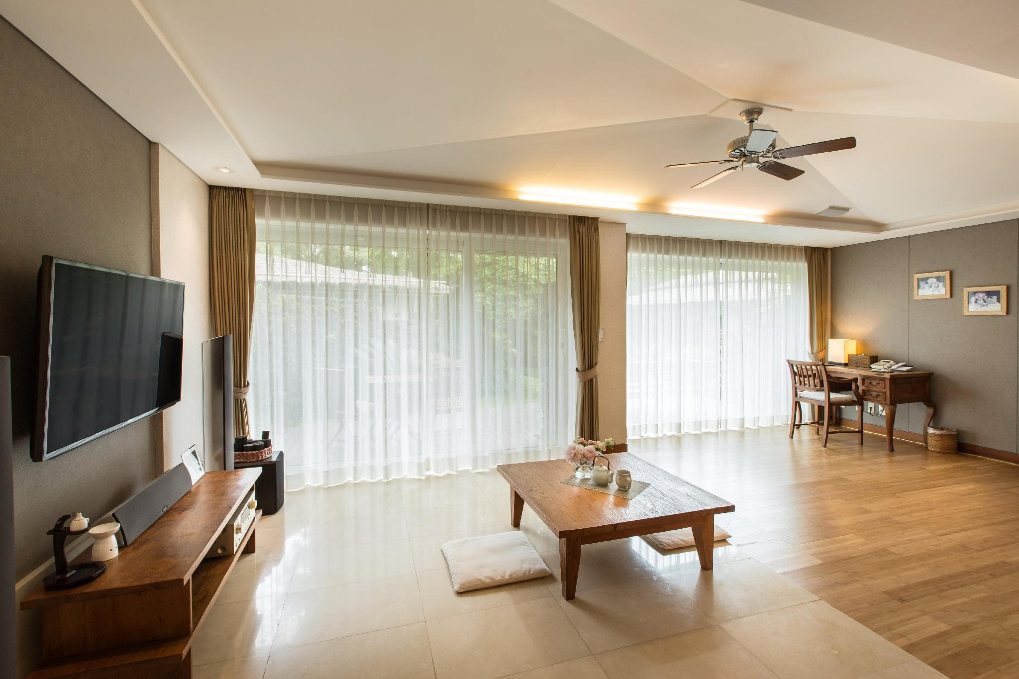 The Seaes Hotel & Resort photo 2