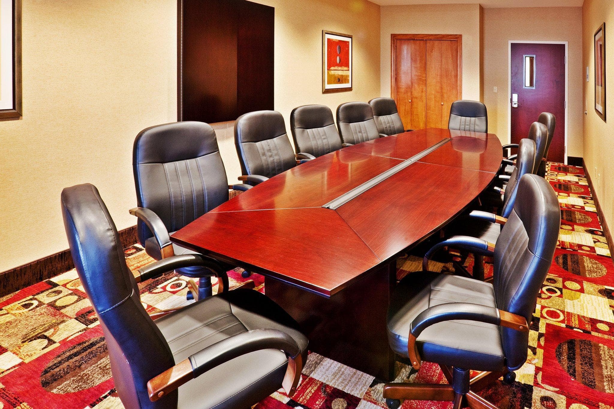 Holiday Inn Express Hotel & Suites Bartlesville By IHG photo 5
