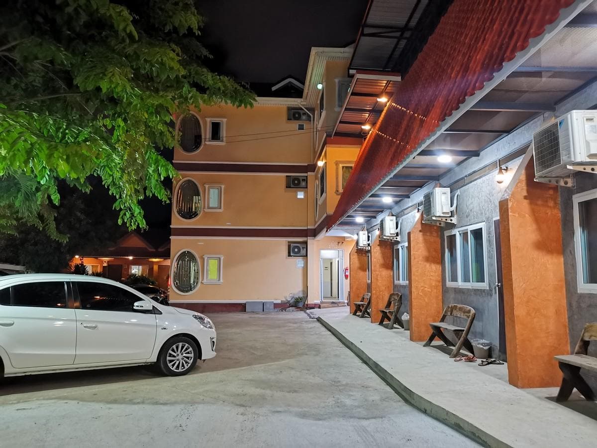 Pratubjai Resort