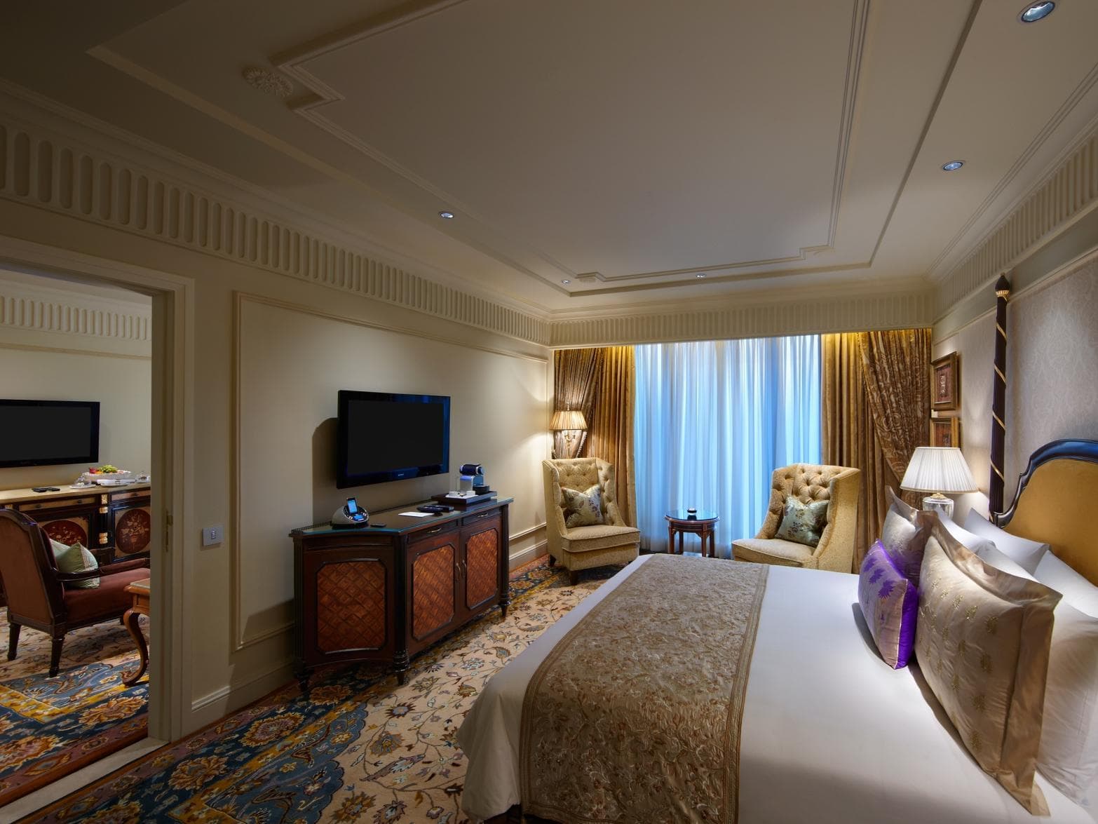 The Leela Palace New Delhi photo 3