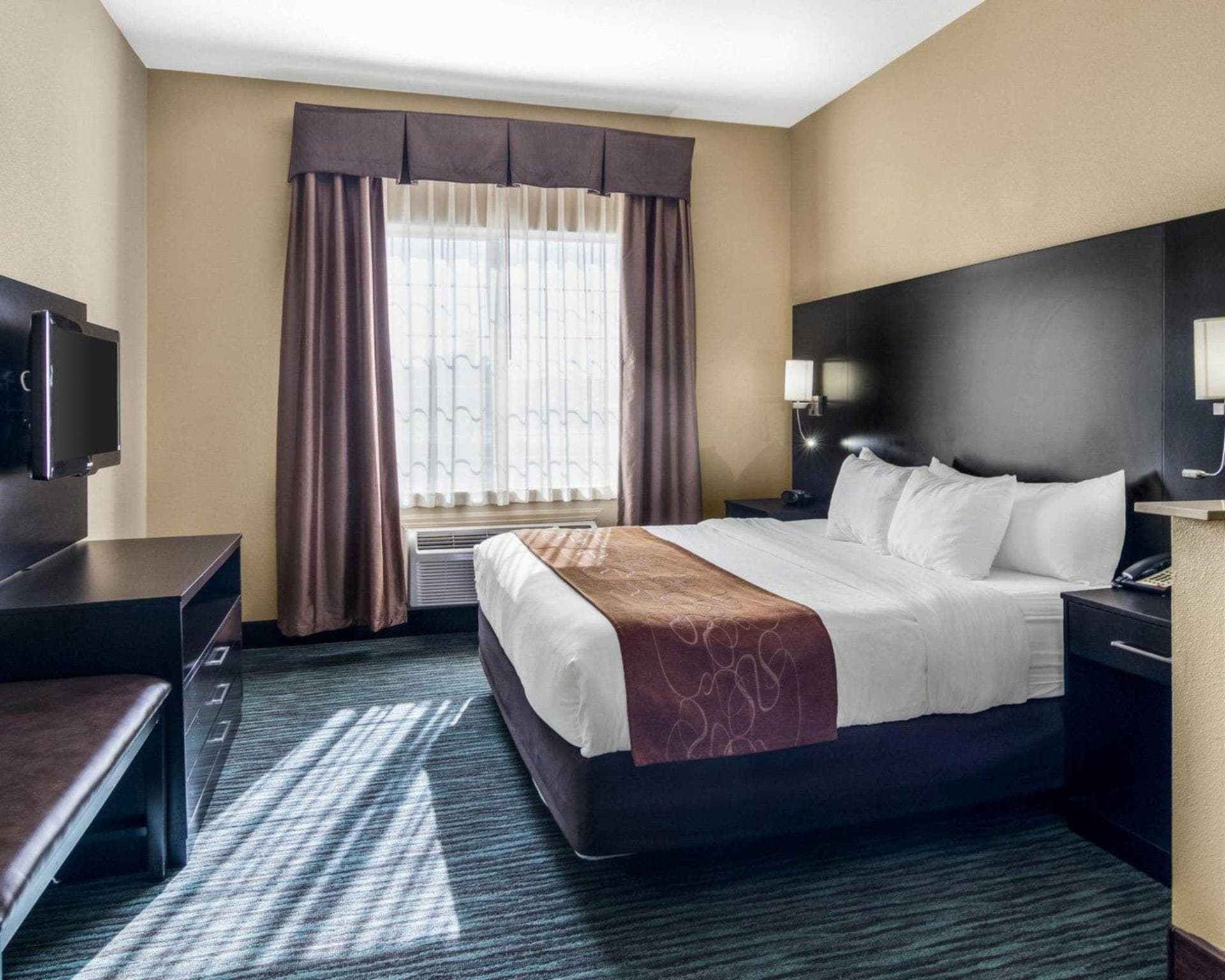 Comfort Suites Odessa near University photo 2