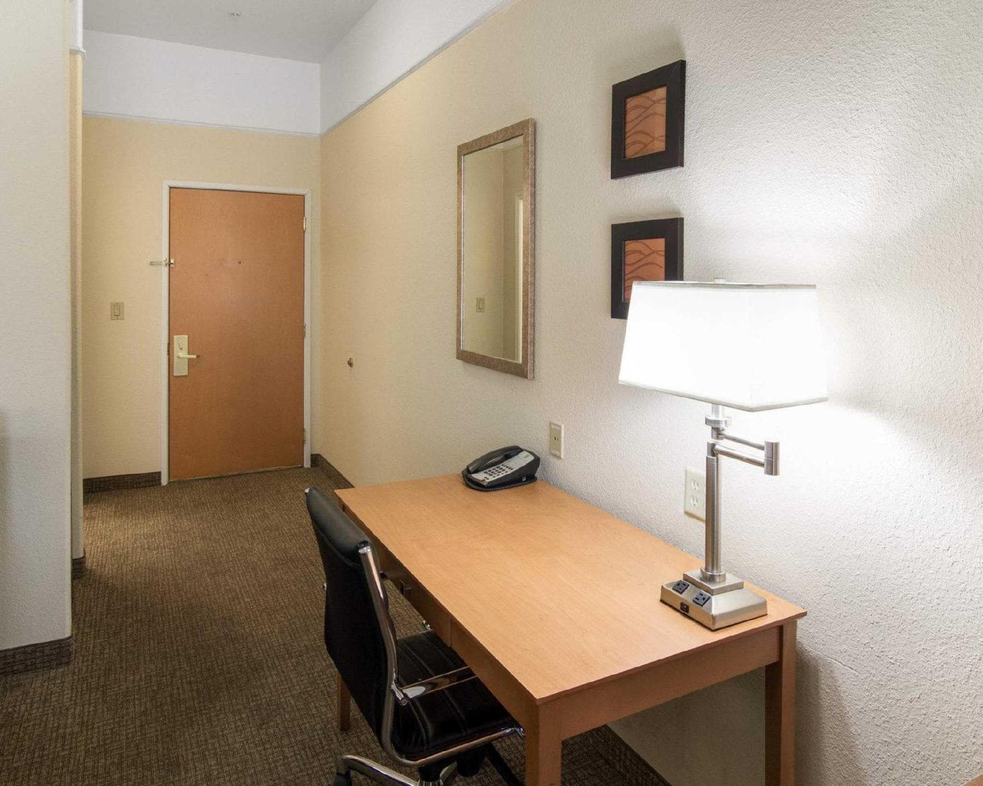 Comfort Inn & Suites, Odessa I-20 photo 2