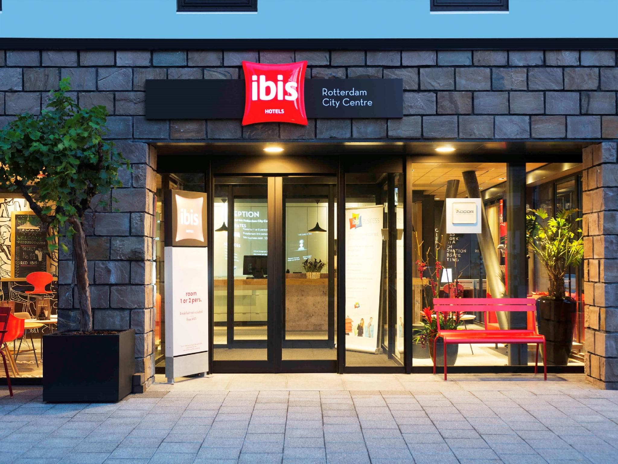 Ibis Rotterdam City Centre photo 4
