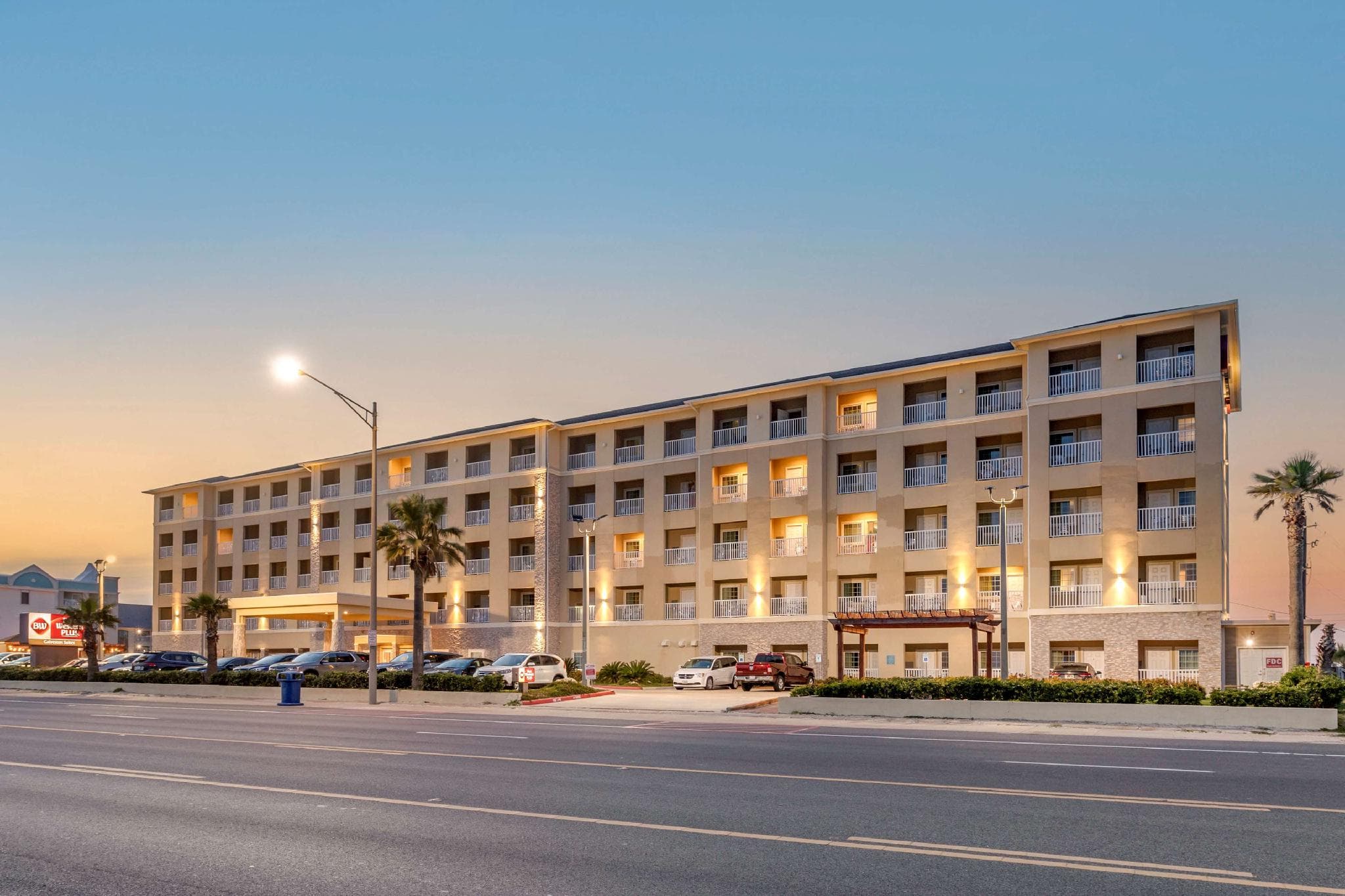 Best Western Plus Galveston Suites photo 3