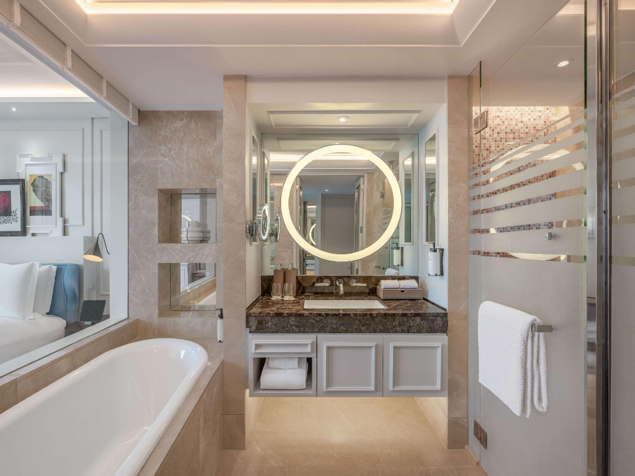 Sofitel Bangkok Sukhumvit Hotel photo 2
