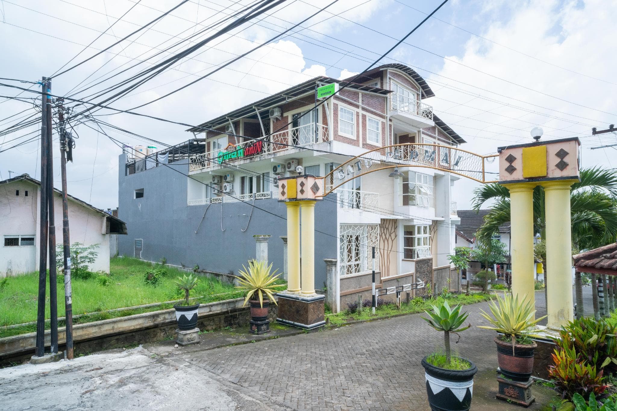 Urbanview Hotel Omah Anin Batu photo 4