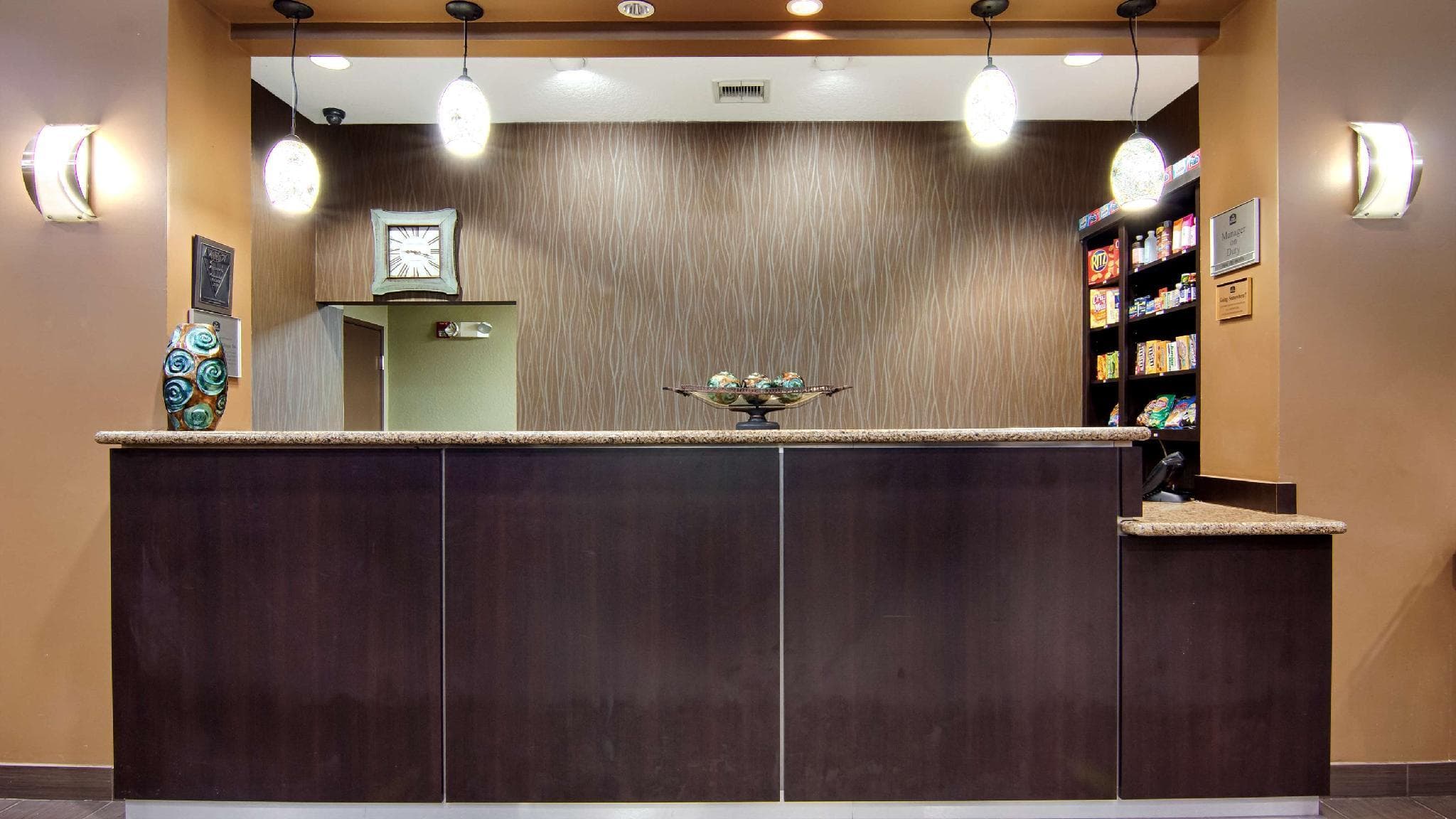 Best Western Plus Seawall Inn & Suites by the Beach photo 4