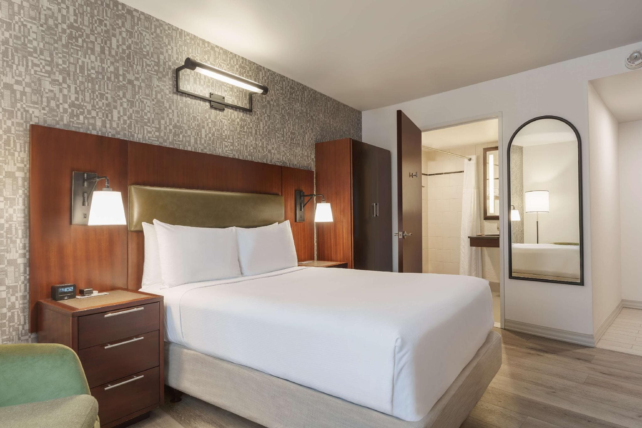 DoubleTree by Hilton New York Downtown photo 2