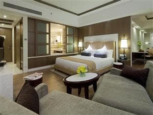 Crowne Plaza New Delhi Okhla By IHG photo 2