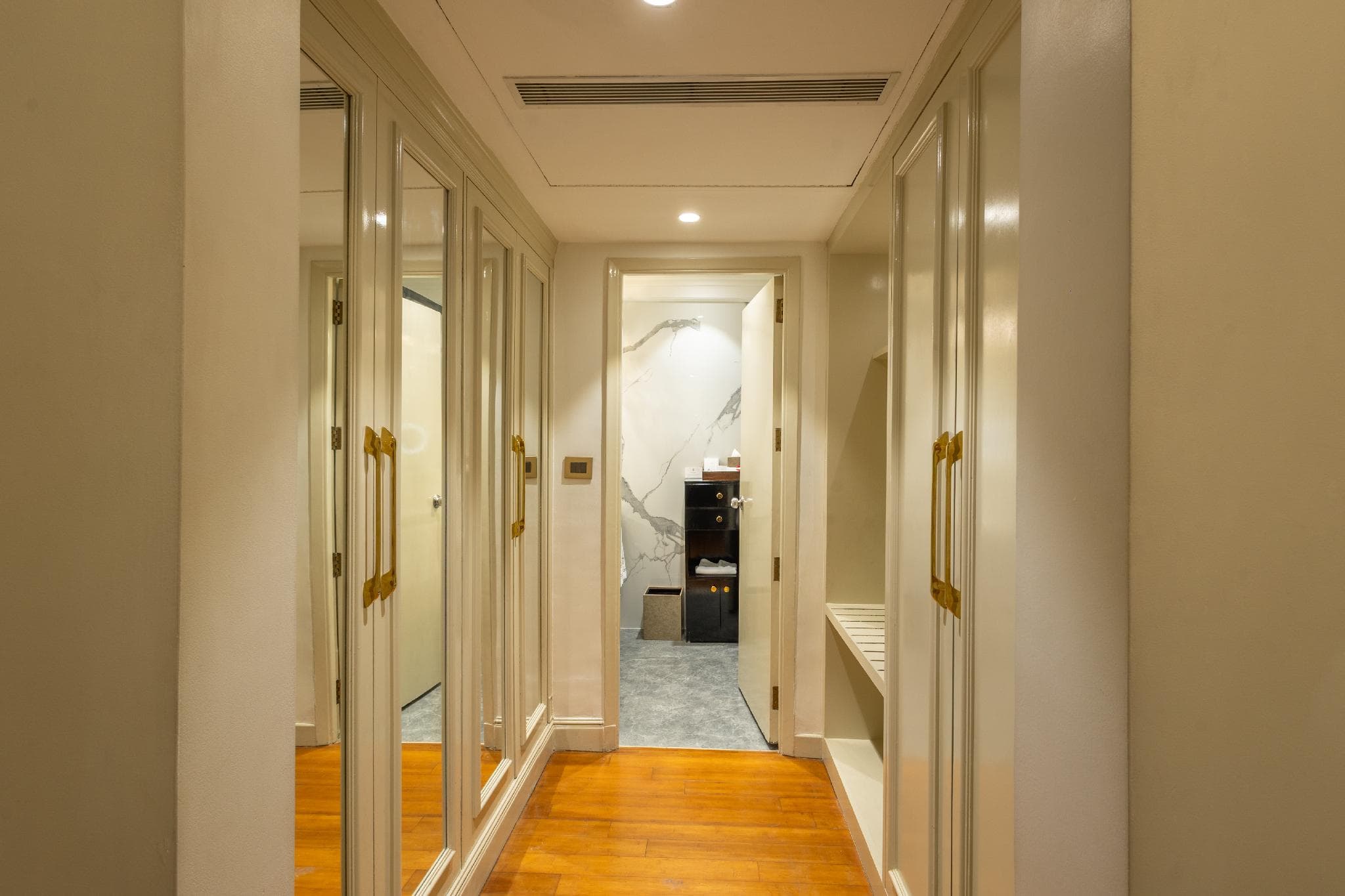 The Claridges New Delhi photo 2