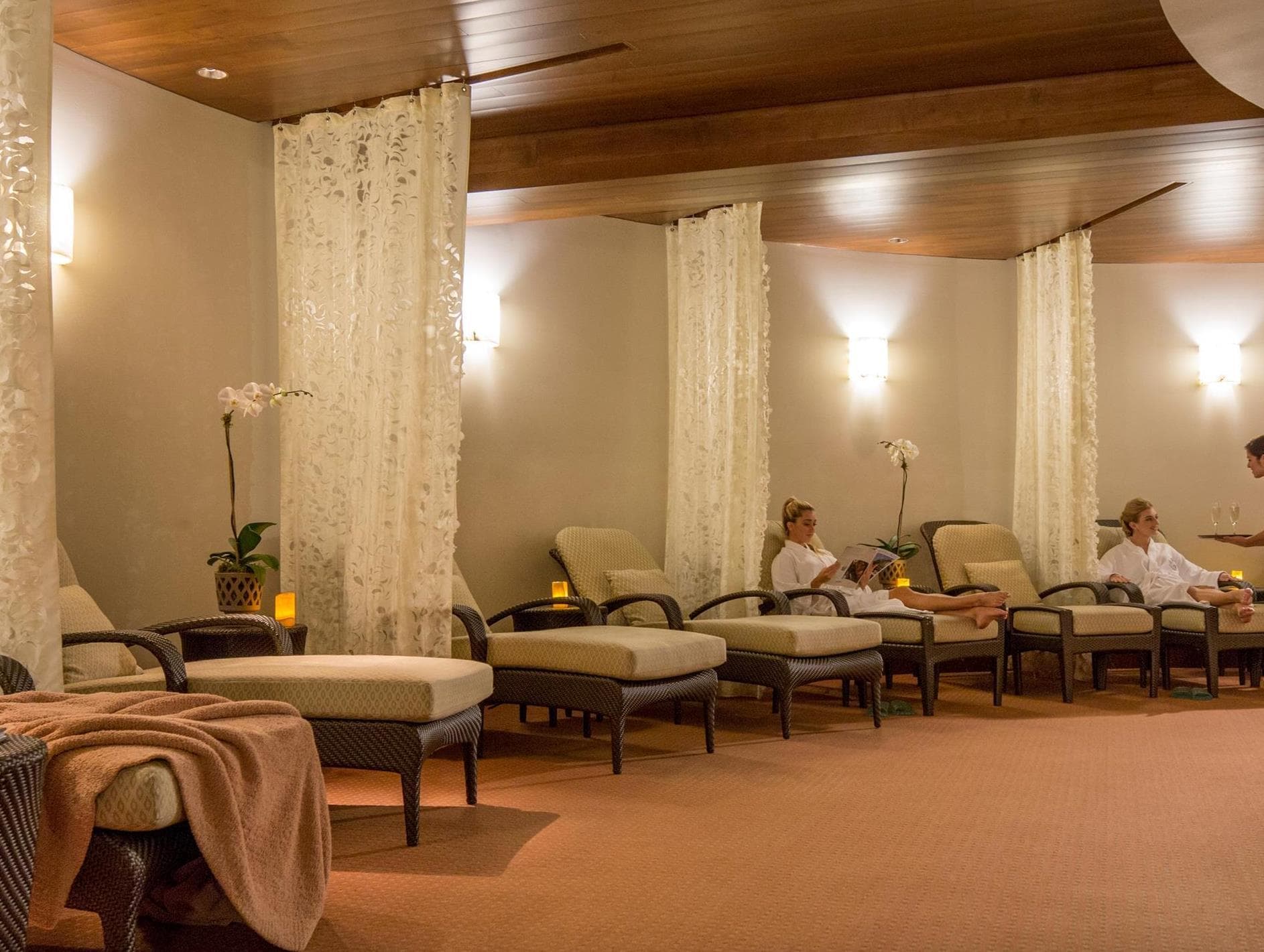 Grand Galvez Resort, Autograph Collection photo 3