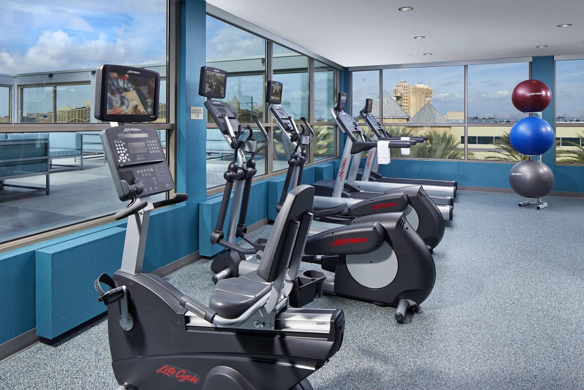SpringHill Suites by Marriott at Anaheim Resort/Convention Center photo 3