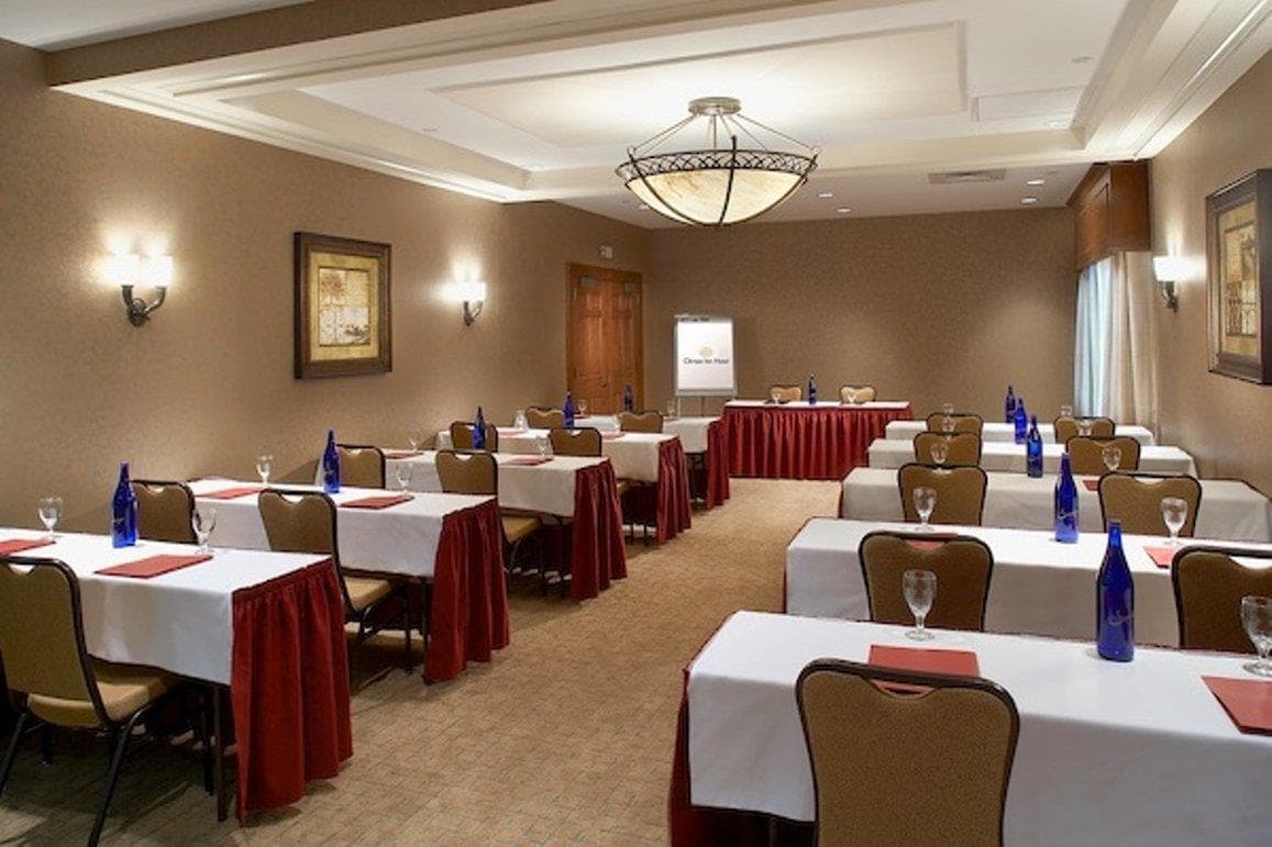 Clinton Inn Hotel photo 4