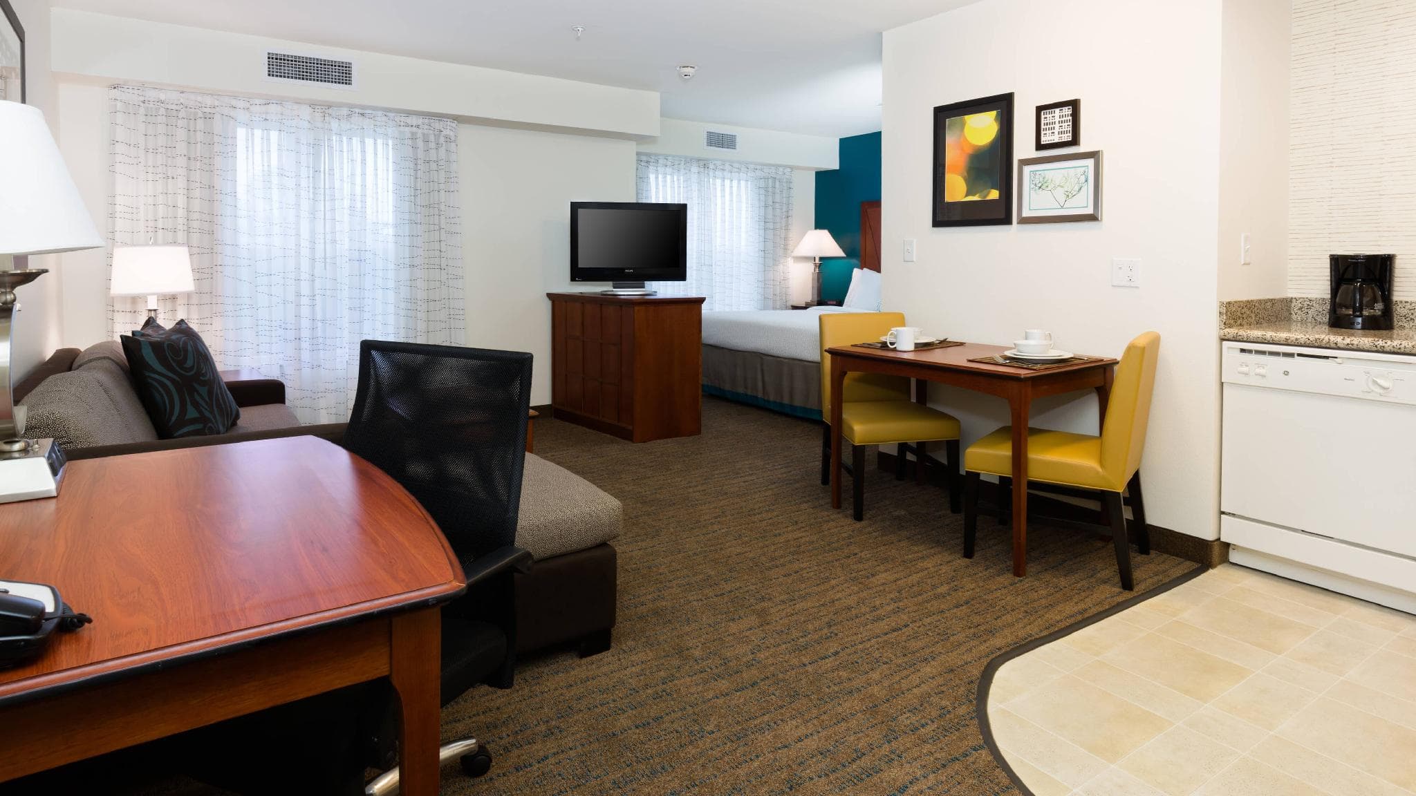 Residence Inn by Marriott Baton Rouge near LSU photo 2