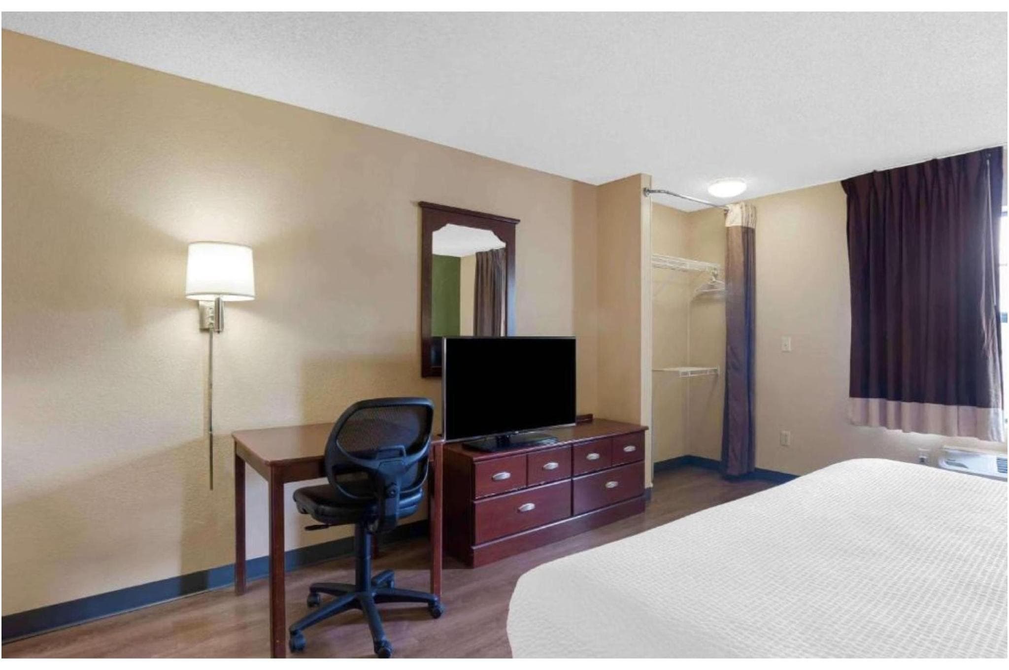 Studio 6 Corporate Extended Stay Rochester Henrietta NY photo 5